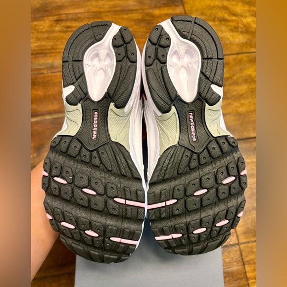 Brand new SIZE 1 Youth Girls' Little Kids' New Balance 530 Casual Shoes - Picture 9 of 9